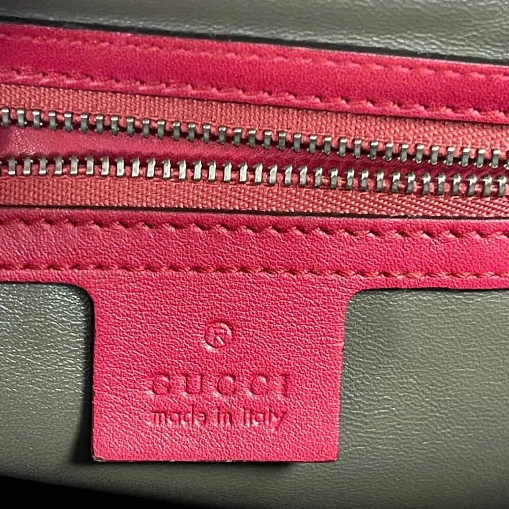 Gucci Interlocking G Top Handle Bag in Red Calfskin Leather - Preowned - Picture 9 of 16